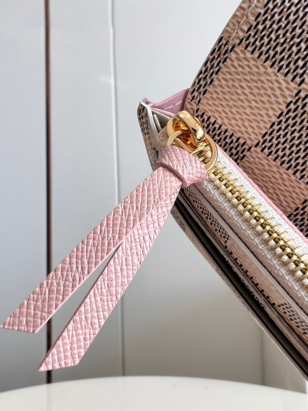 Louis Vuitton Emilie Wallets M60696 19*10*2cm