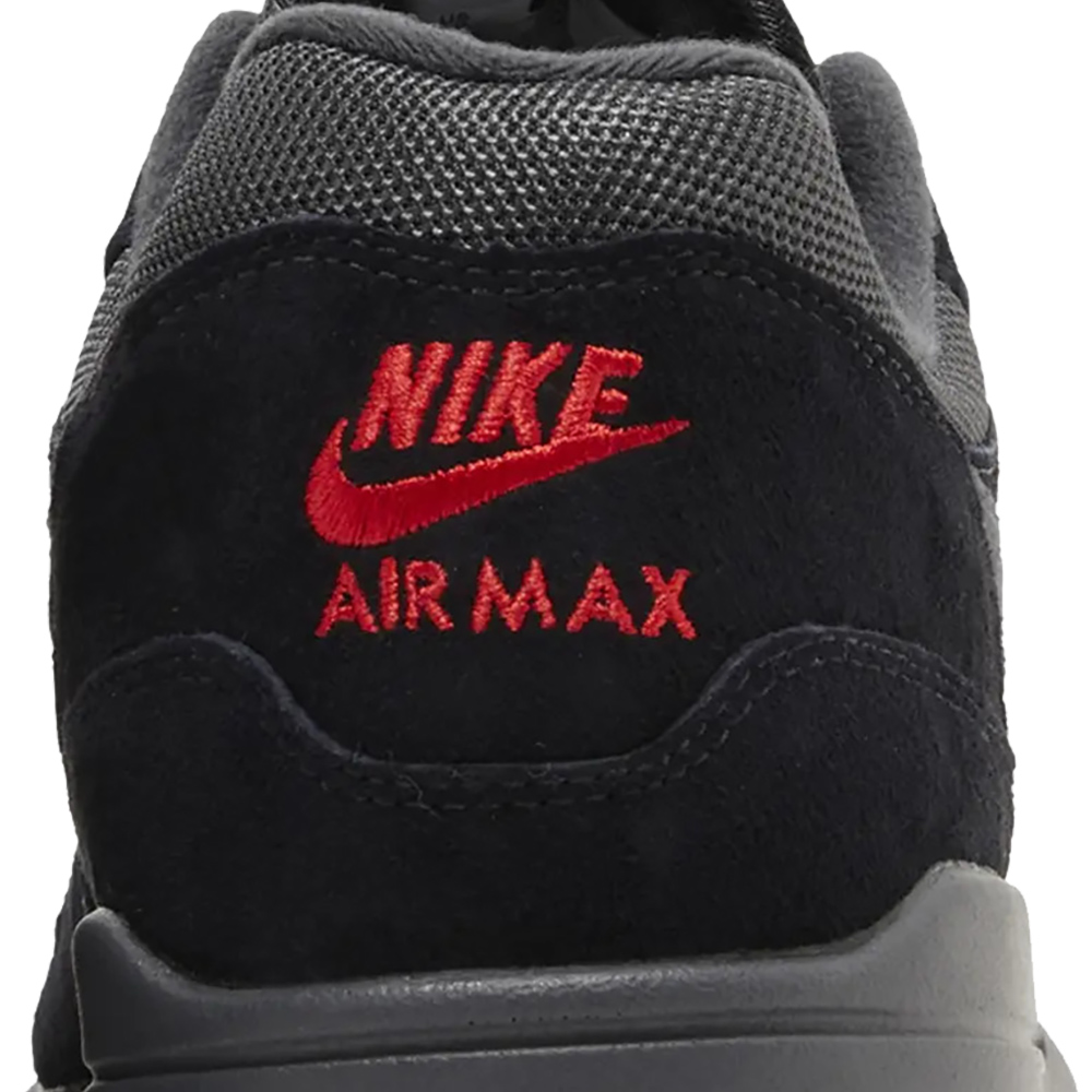 Air Max 1 'Black University Red'