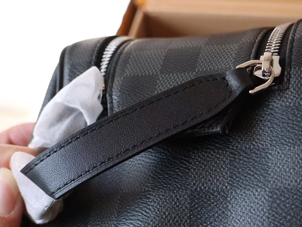 Louis Vuitton Dopp Kit Toilet Pouch N40127 28*15*16.5cm
