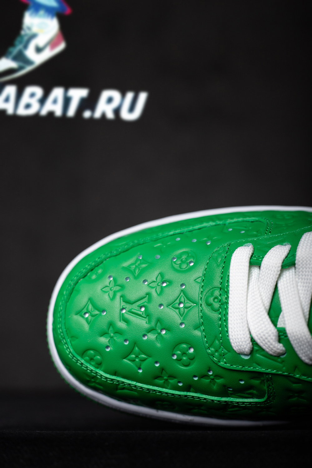 Louis Vuitton x Air Force 1 Low 'Green' Friends & Family