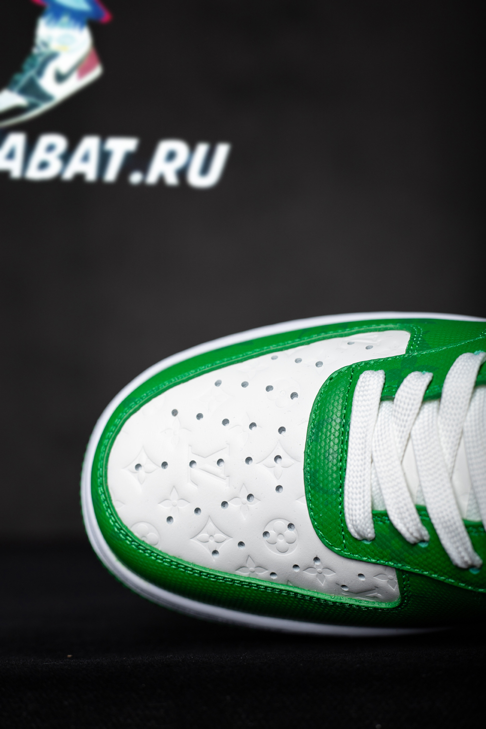 Louis Vuitton x Air Force 1 Low 'White Gym Green'