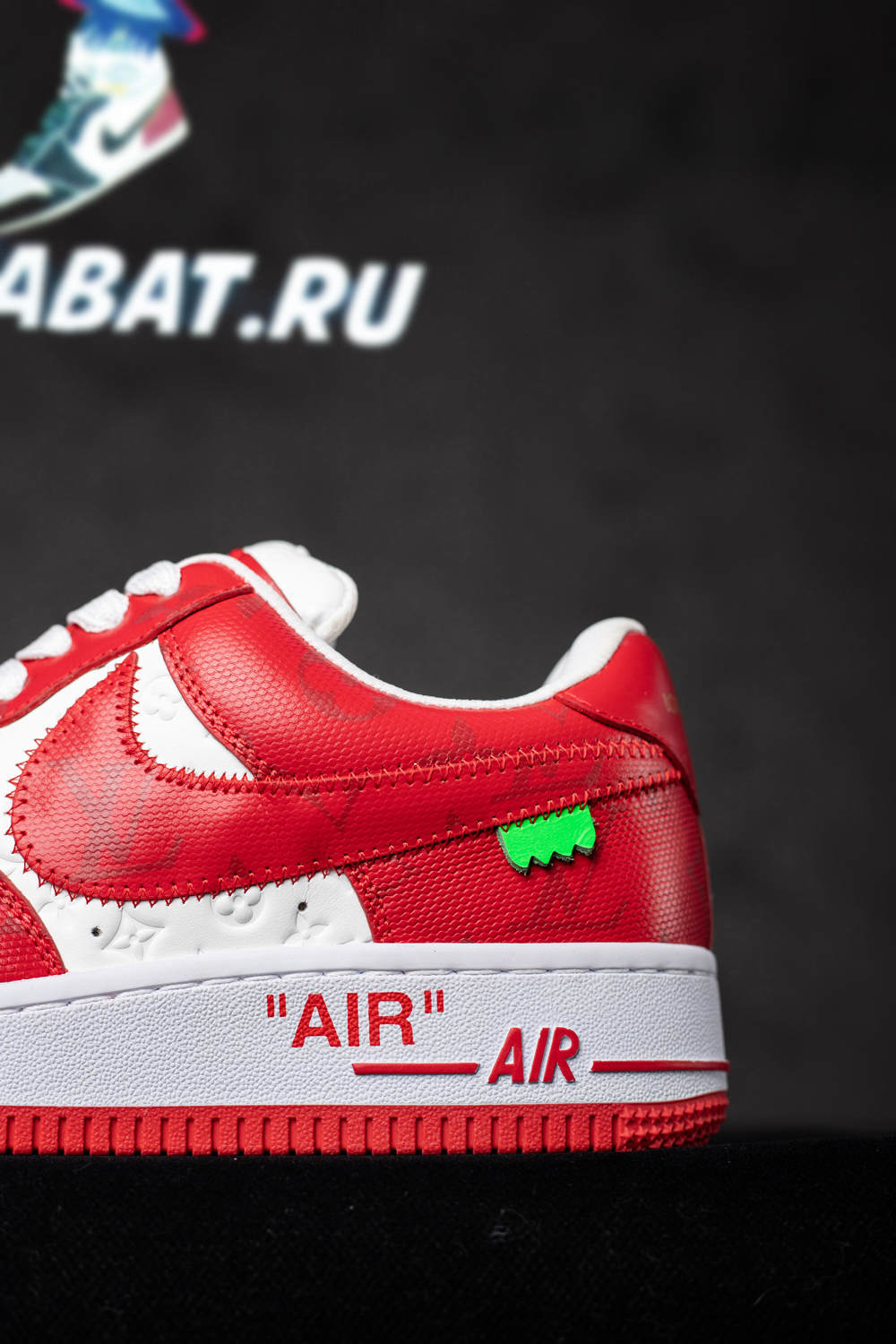 Louis Vuitton x Air Force 1 Low 'White Comet Red'