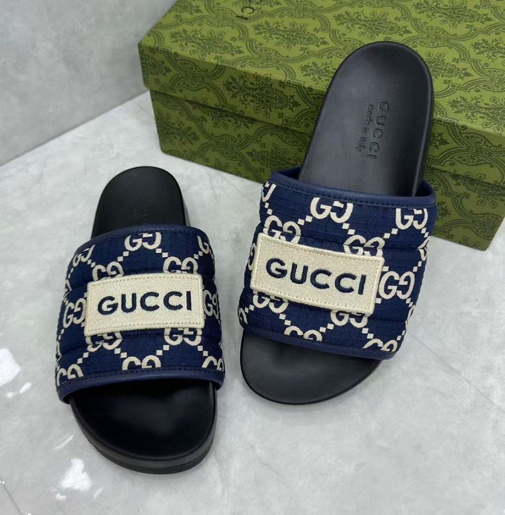 Gucci GG Canvas Blue Flip-flops