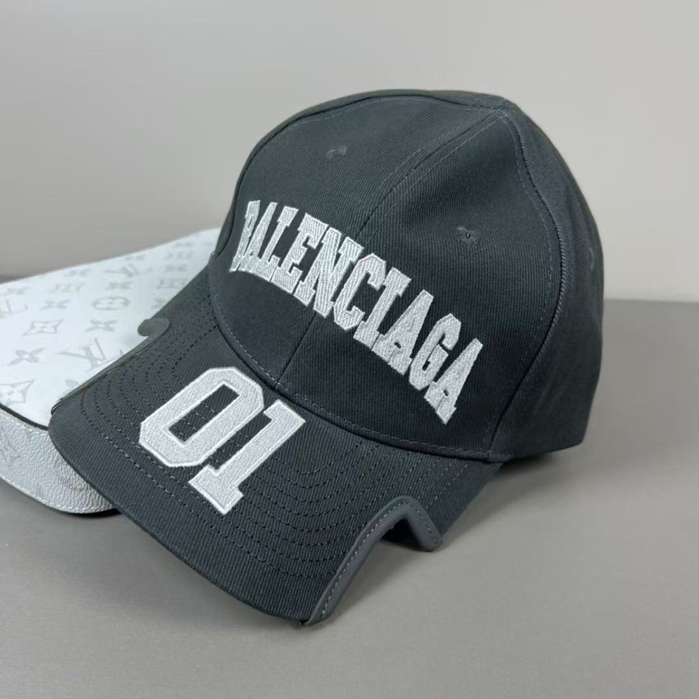 Balenciaga Cap in Black Basketball B21000