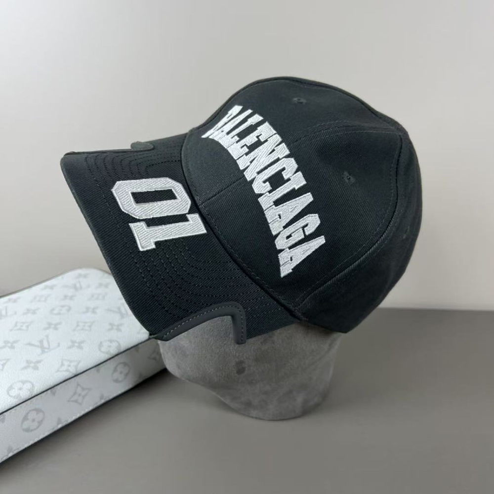 Balenciaga Cap in Black Basketball B21000