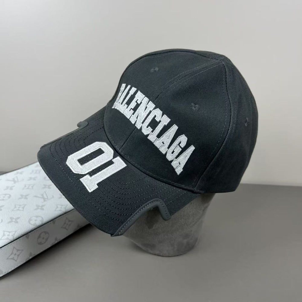 Balenciaga Cap in Black Basketball B21000