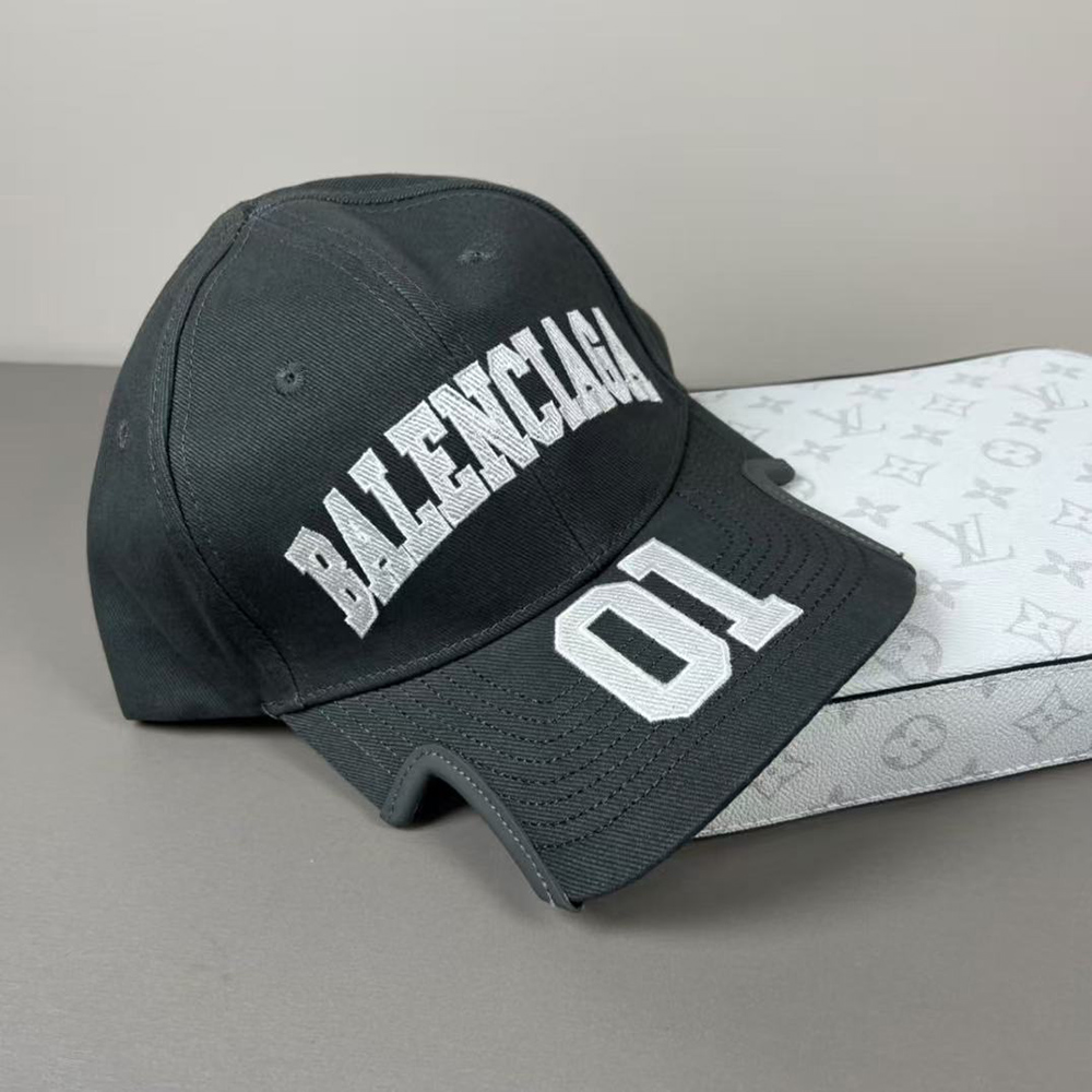 Balenciaga Cap in Black Basketball B21000