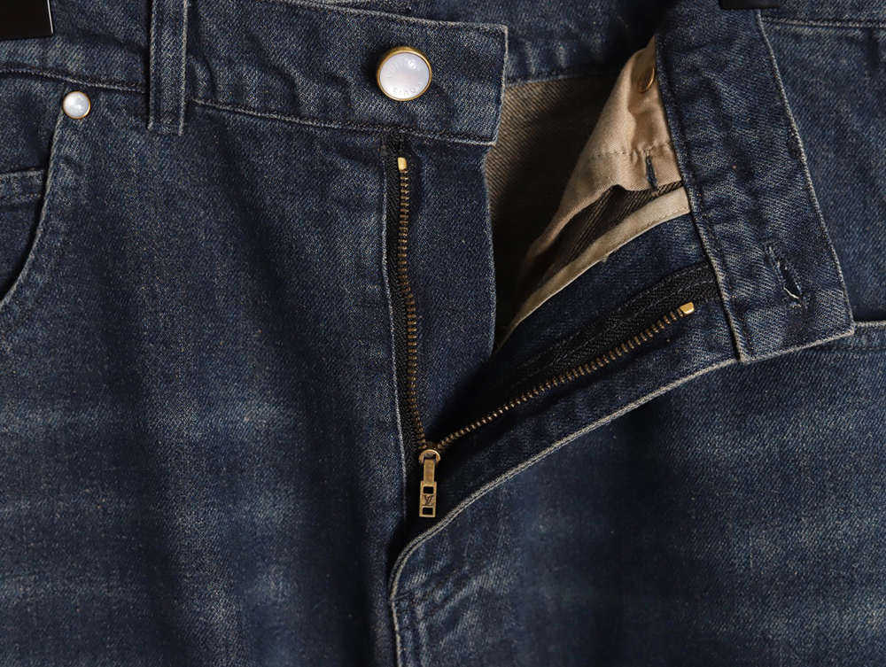 Louis Vuitton embossed monogram cargo jeans TSK1