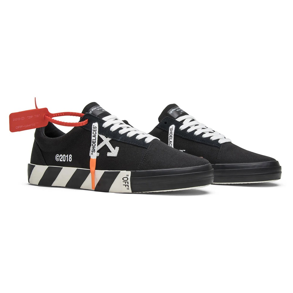 Off-White Vulc Low Top 'Black'