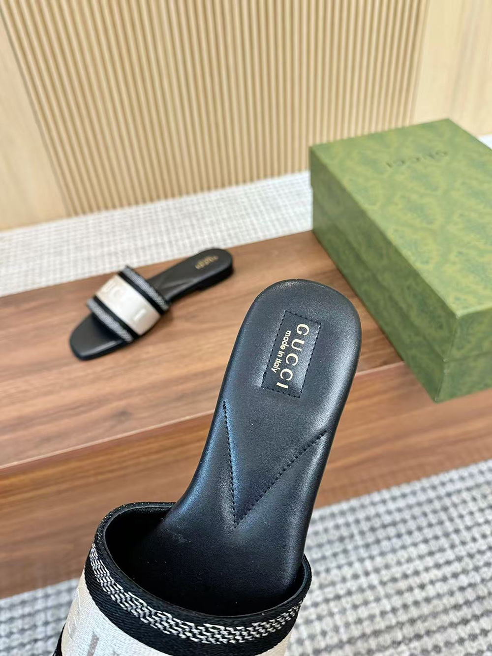 Gucci Women's slide sandal with Web