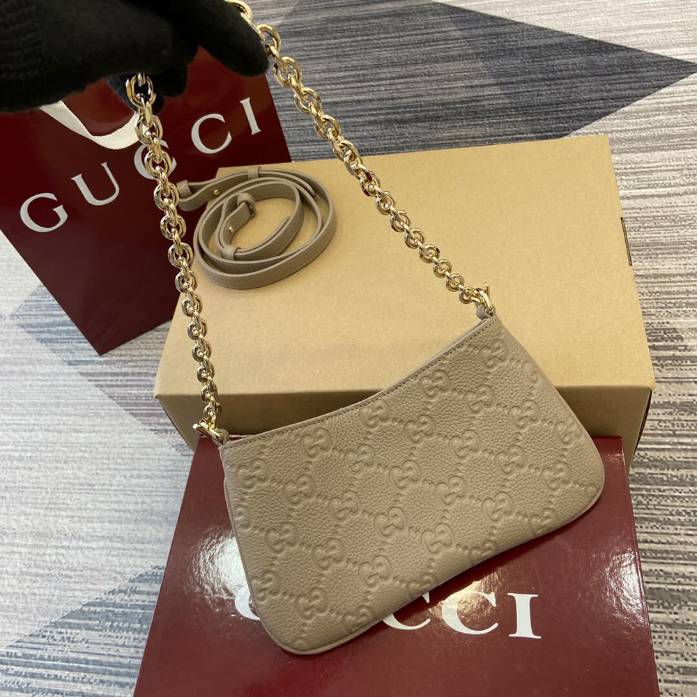 Gucci Emblem Bags 815278 23*12*2cm
