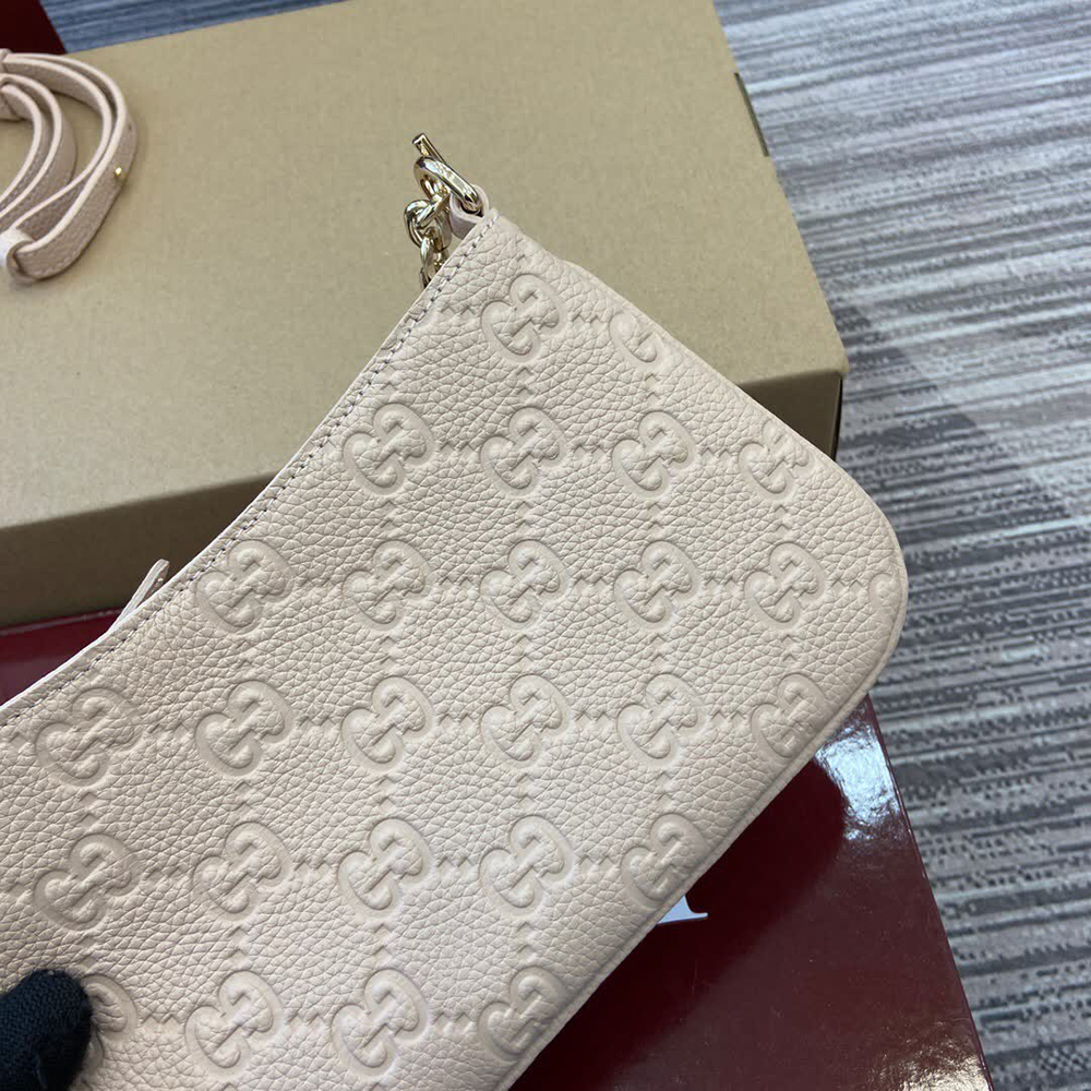 Gucci Emblem Bags 815278 23*12*2cm
