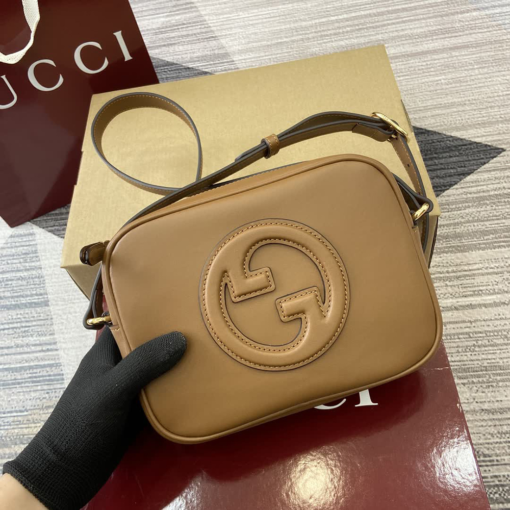 Gucci Blondie Bags 820429 21*15*8cm