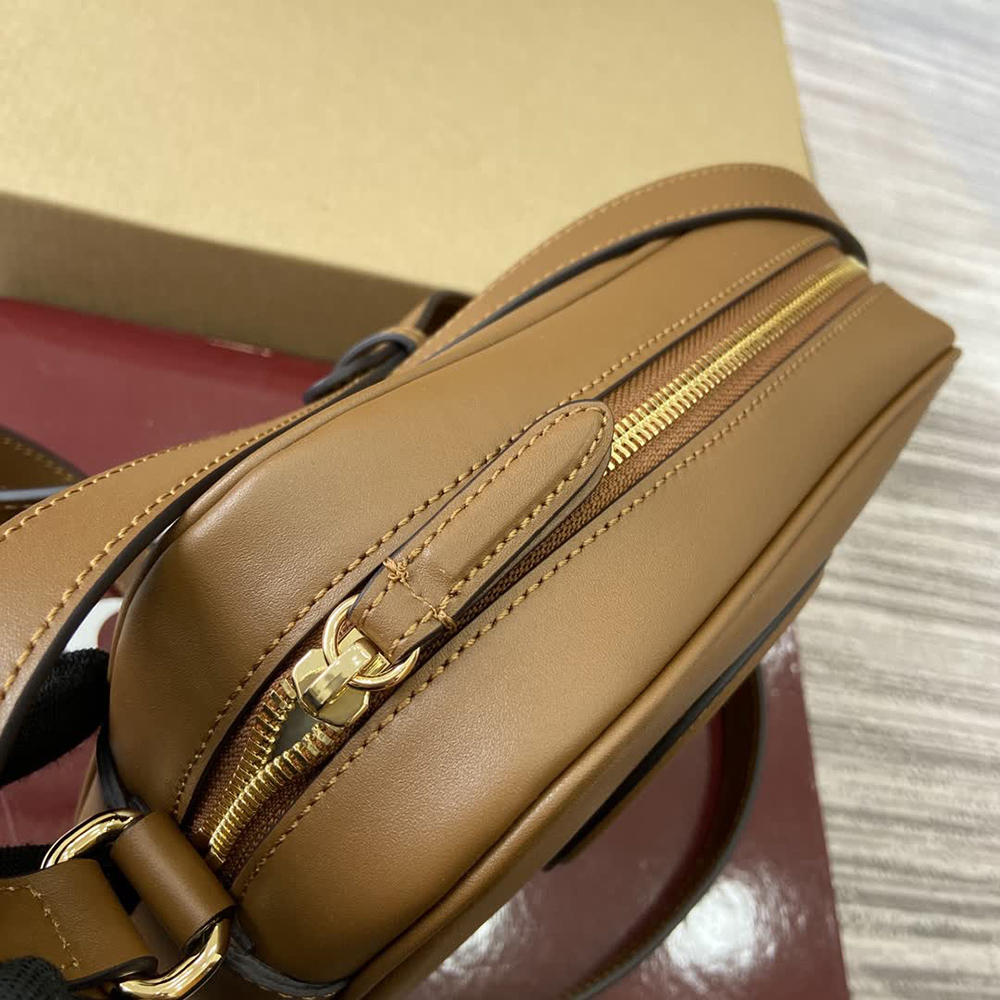 Gucci Blondie Bags 820429 21*15*8cm