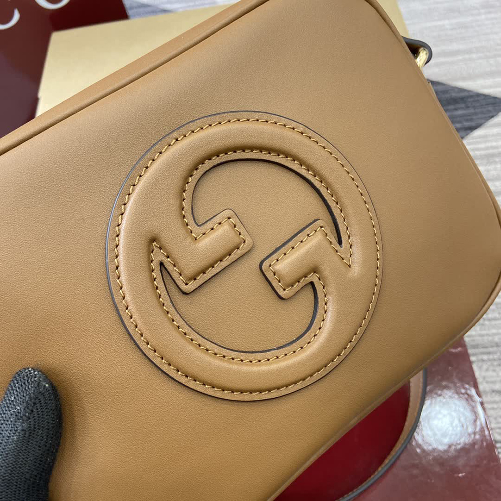 Gucci Blondie Bags 820429 21*15*8cm