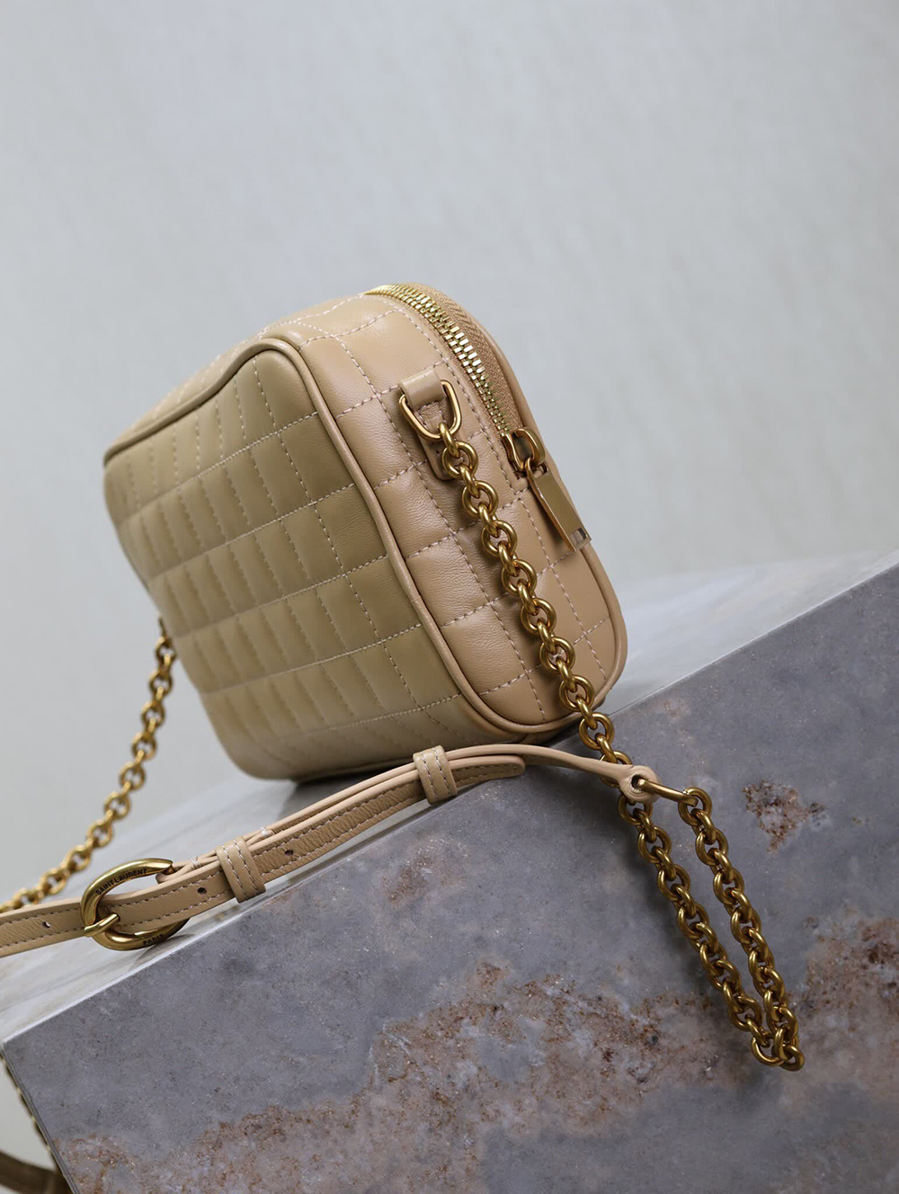 Saint Laurent Cassandre Matelassé Carré camera bag in lambskin 764809 19.5*14*4cm